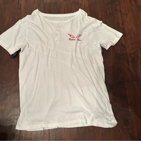 Robin’s jean shirt size 3xl all white with red wings - Picture 2 of 5